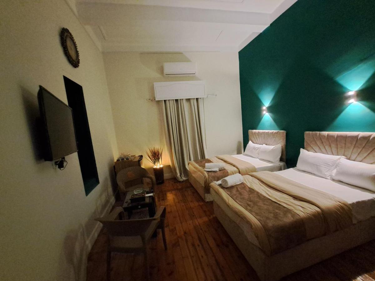 Downtown Family Suites Caïro Buitenkant foto
